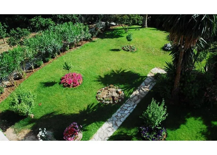 Corfu Club Family Aparthotel 3*