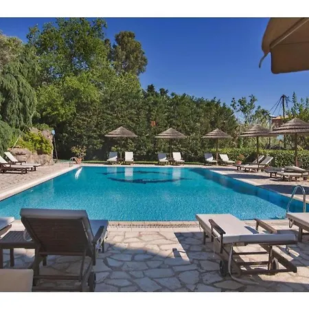 Aparthotel Corfu Club Family 3*